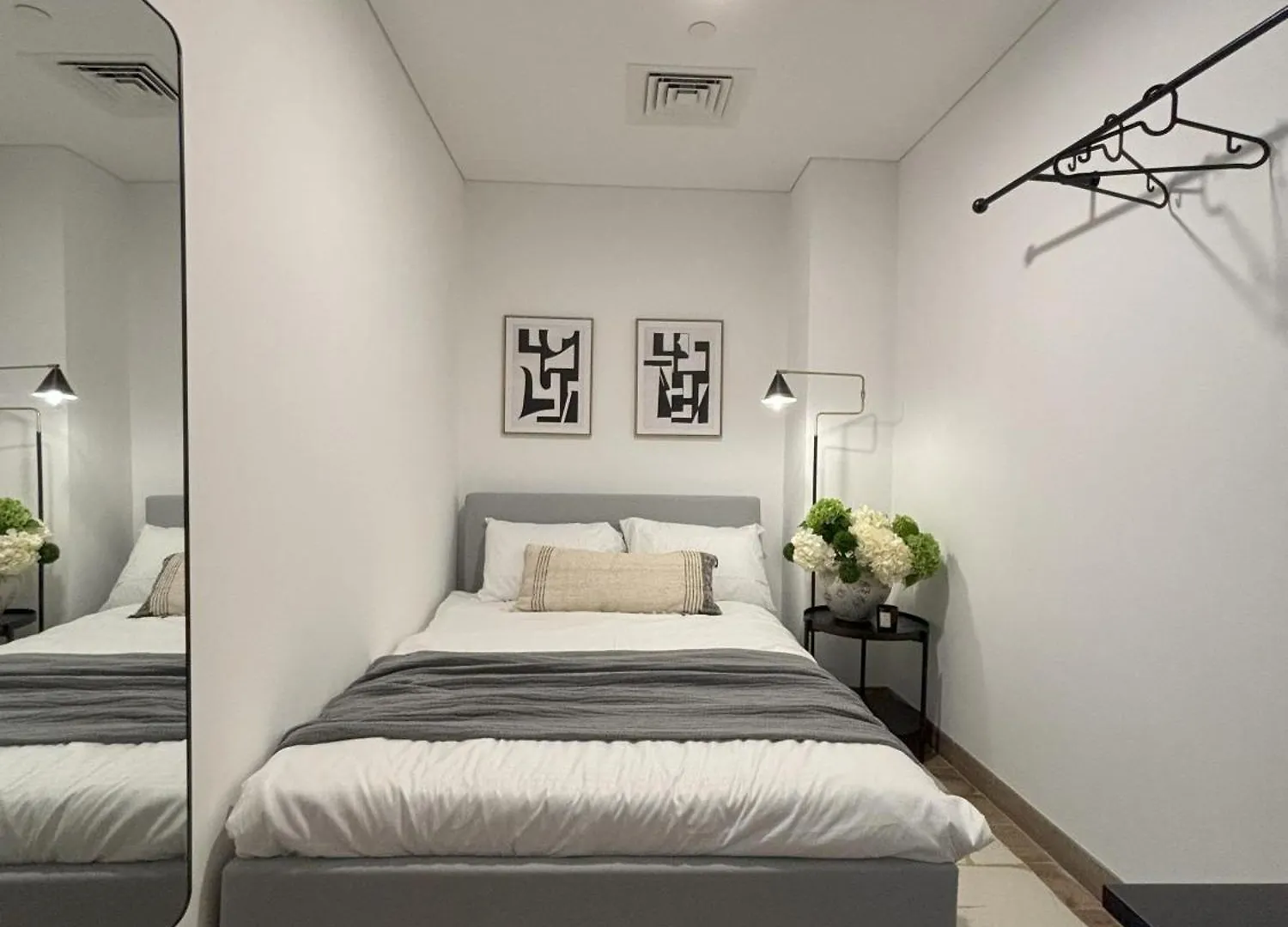 Ferienwohnung Oakley Square Oasis In Jvc Dubai Vereinigte Arabische Emirate